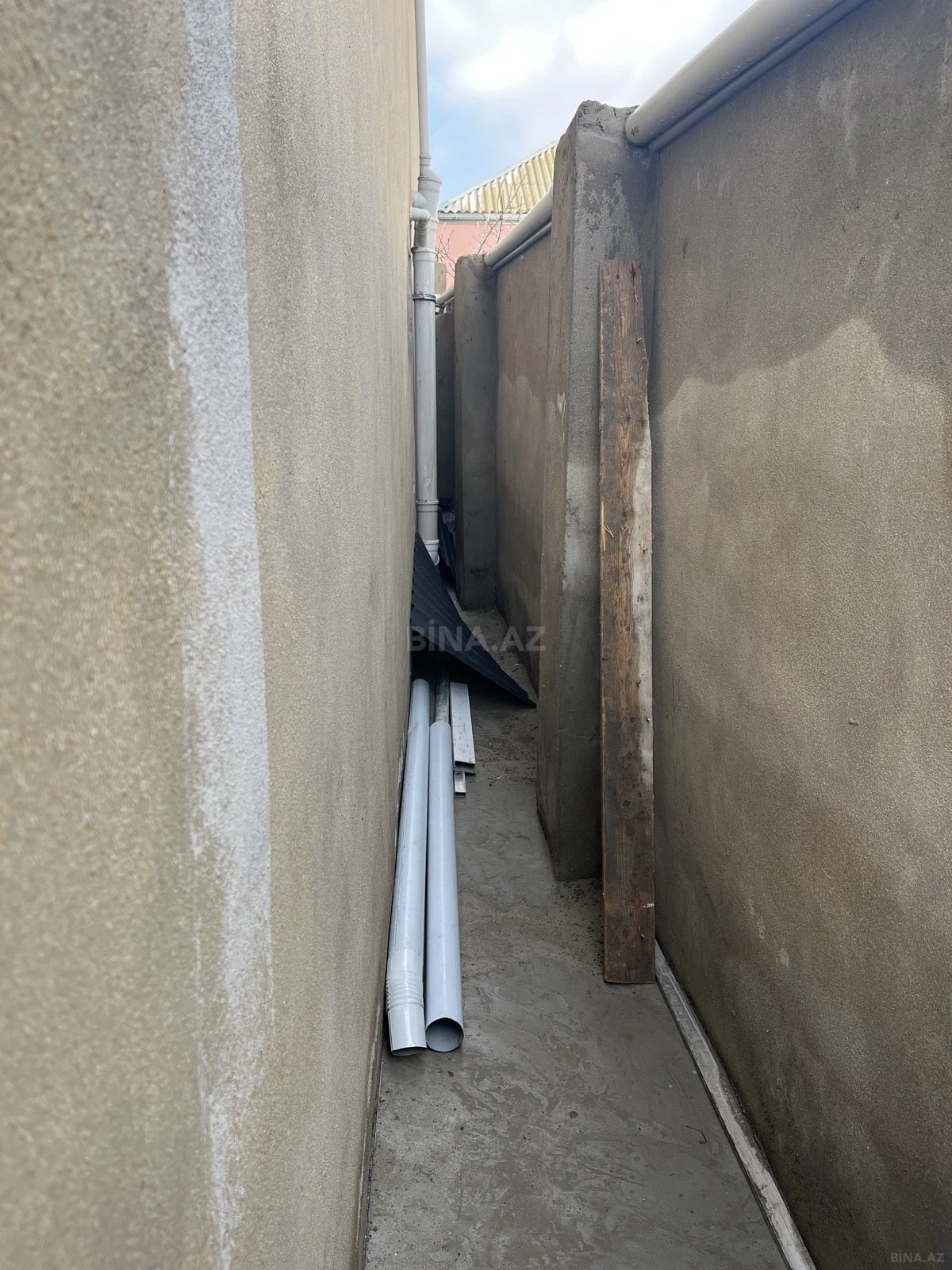 Satılır 4 otaqlı həyət evi 140 m²