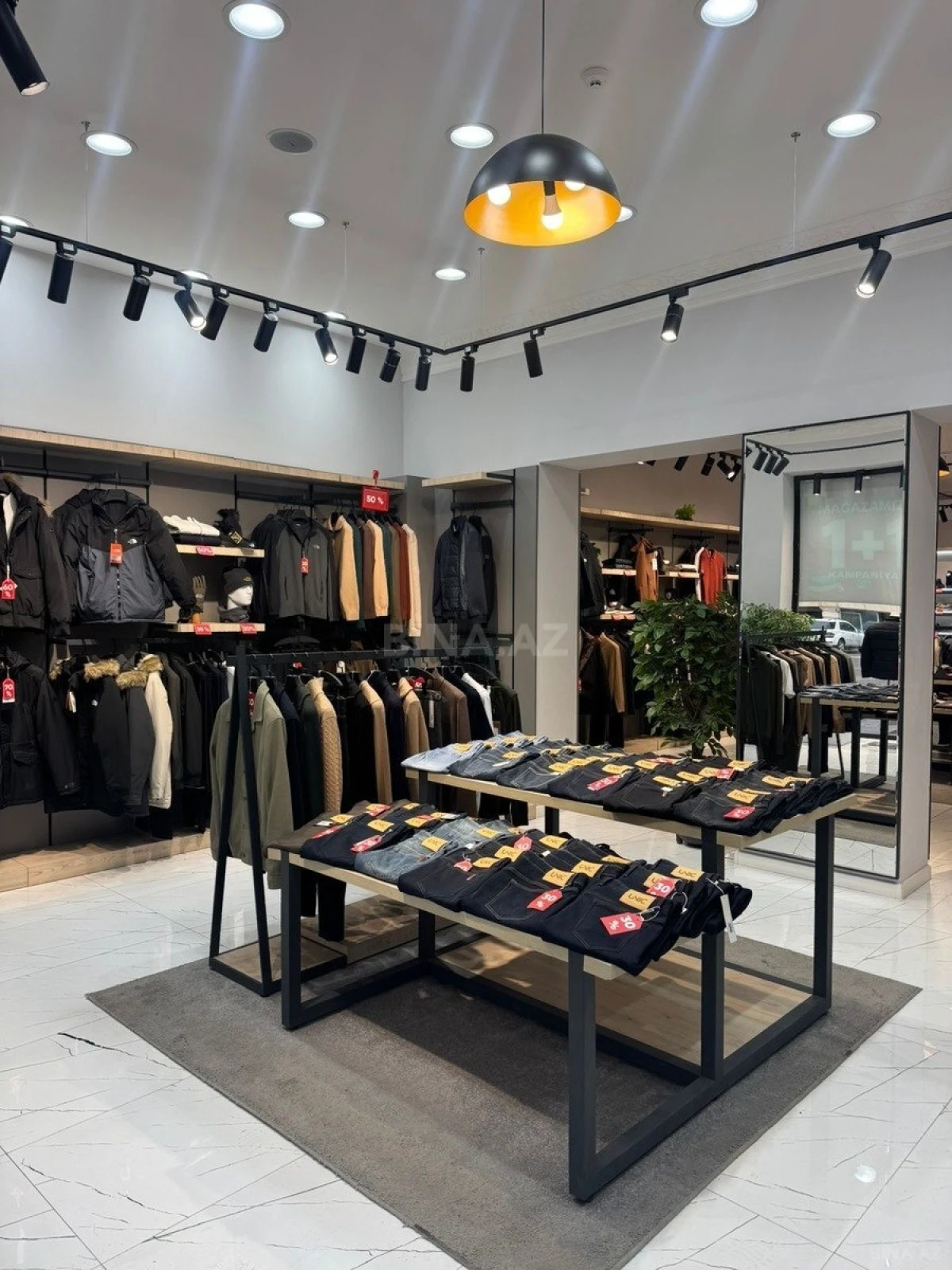 Satılır obyekt 125 m²