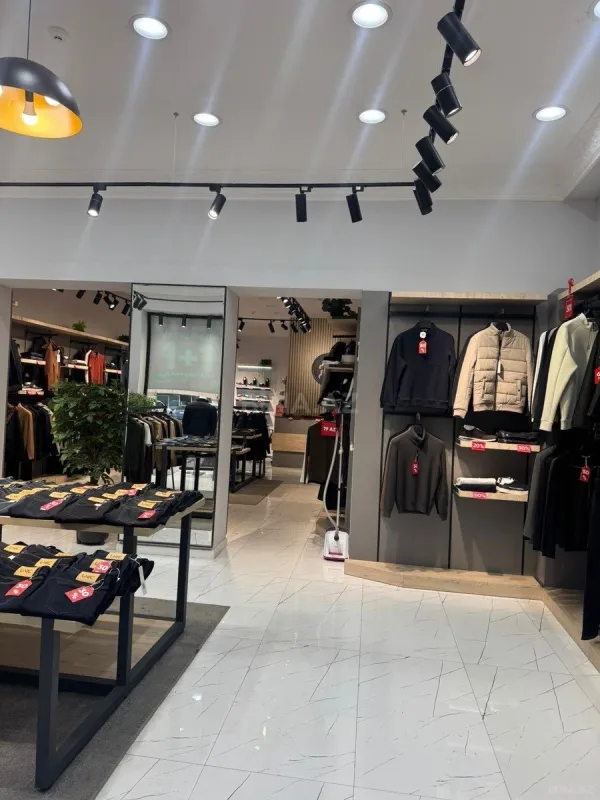 Satılır obyekt 125 m²