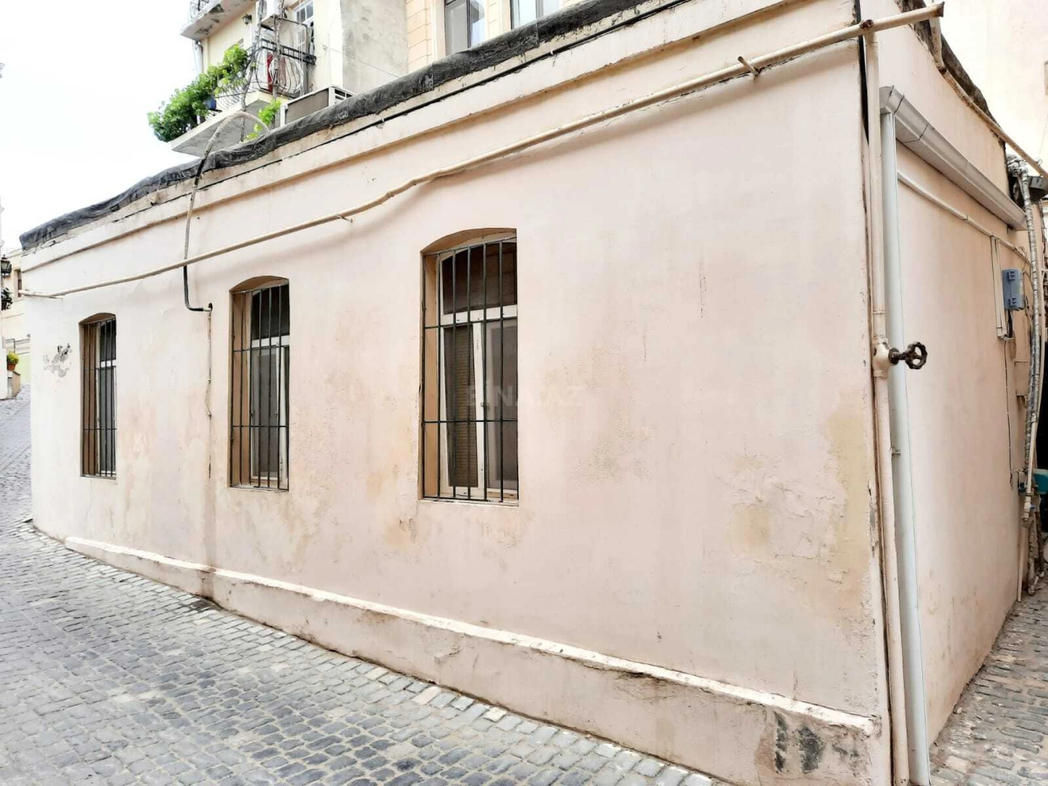 Kirayə verilir 3 otaqlı ofis 47 m²