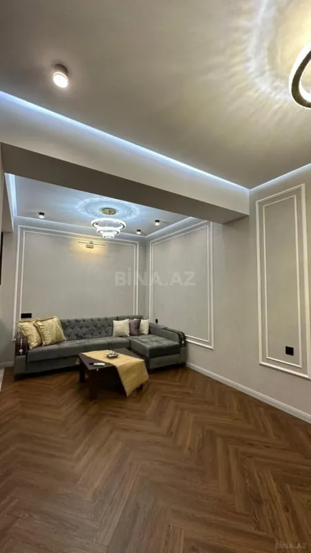 Kirayə verilir 2 otaqlı mənzil 80 m²