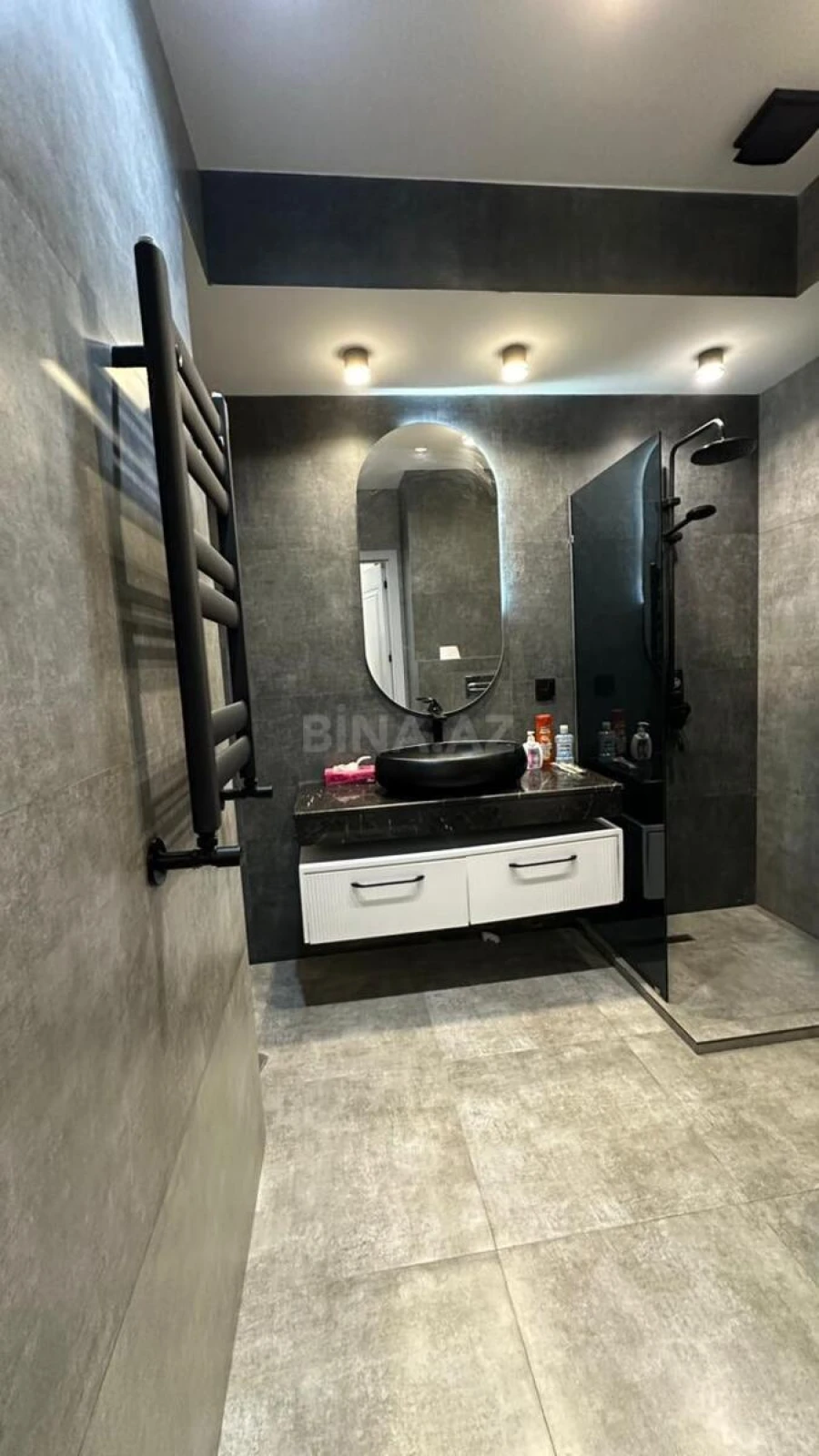 Kirayə verilir 2 otaqlı mənzil 80 m²