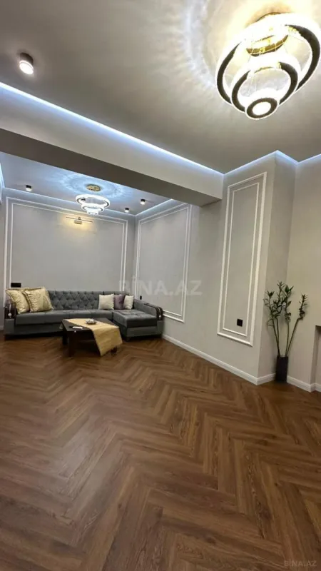 Kirayə verilir 2 otaqlı mənzil 80 m²