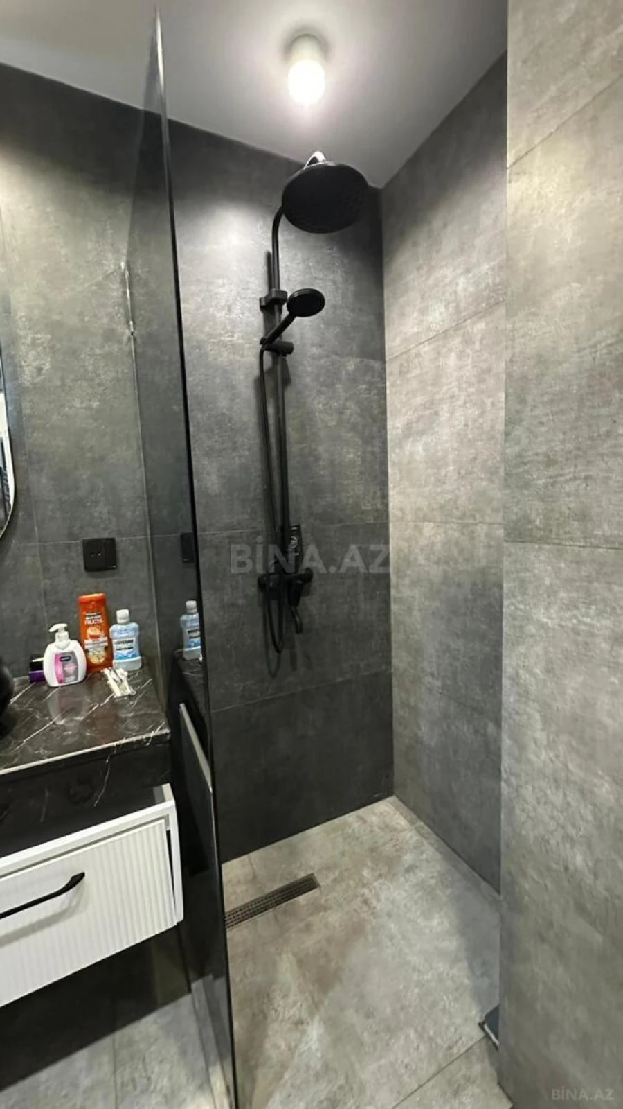 Kirayə verilir 2 otaqlı mənzil 80 m²