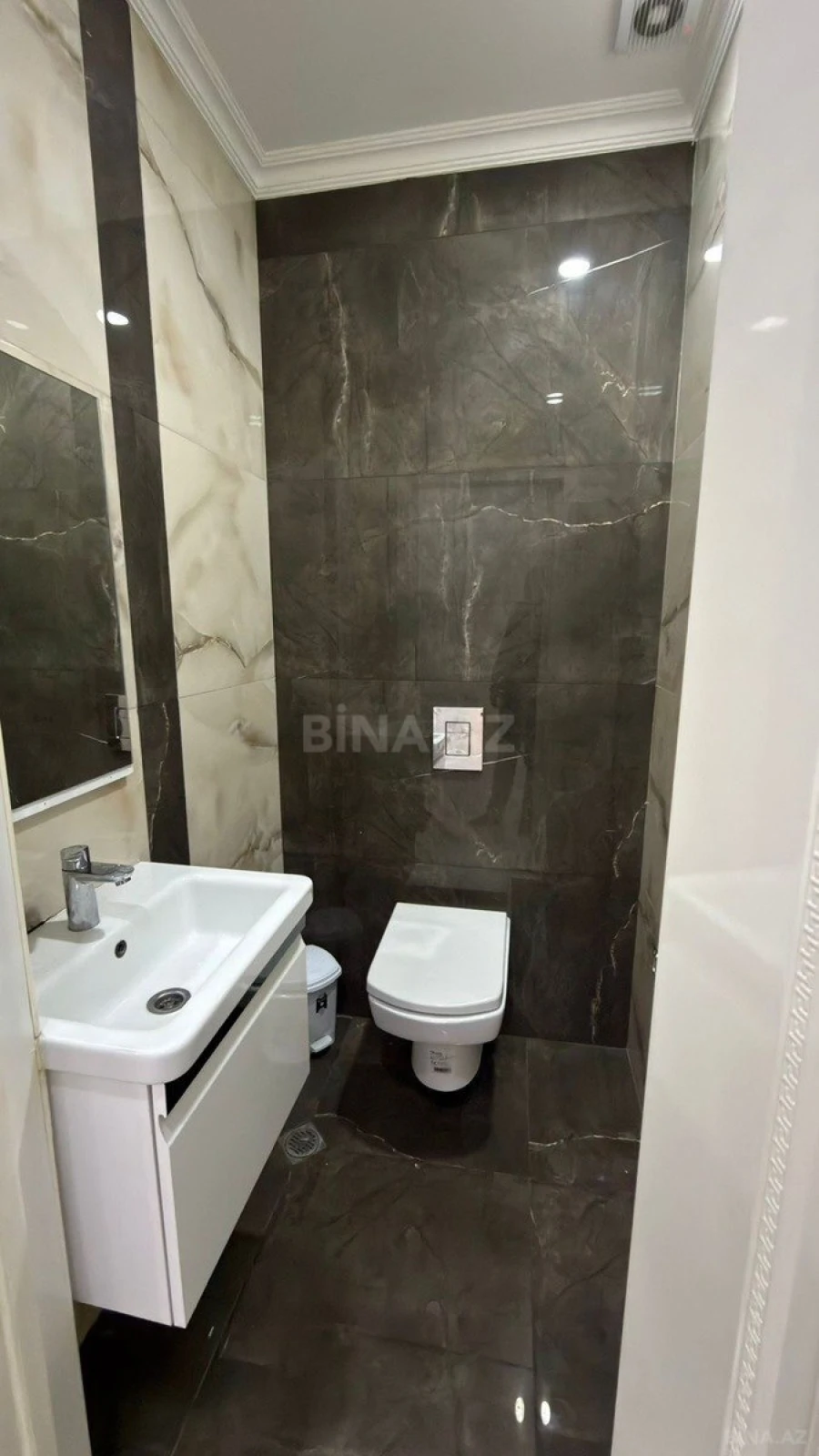 Satılır 2 otaqlı mənzil 80 m²