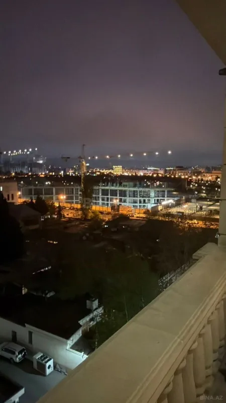 Satılır 2 otaqlı mənzil 80 m²