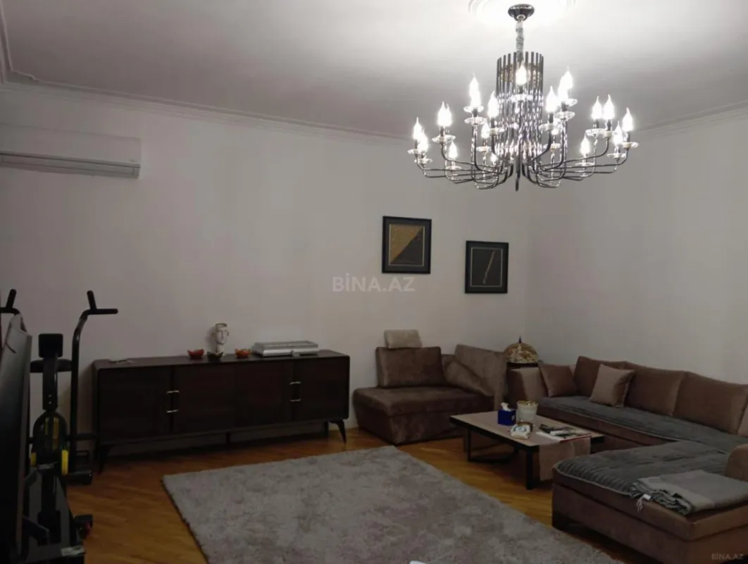 Satılır 2 otaqlı mənzil 115 m²