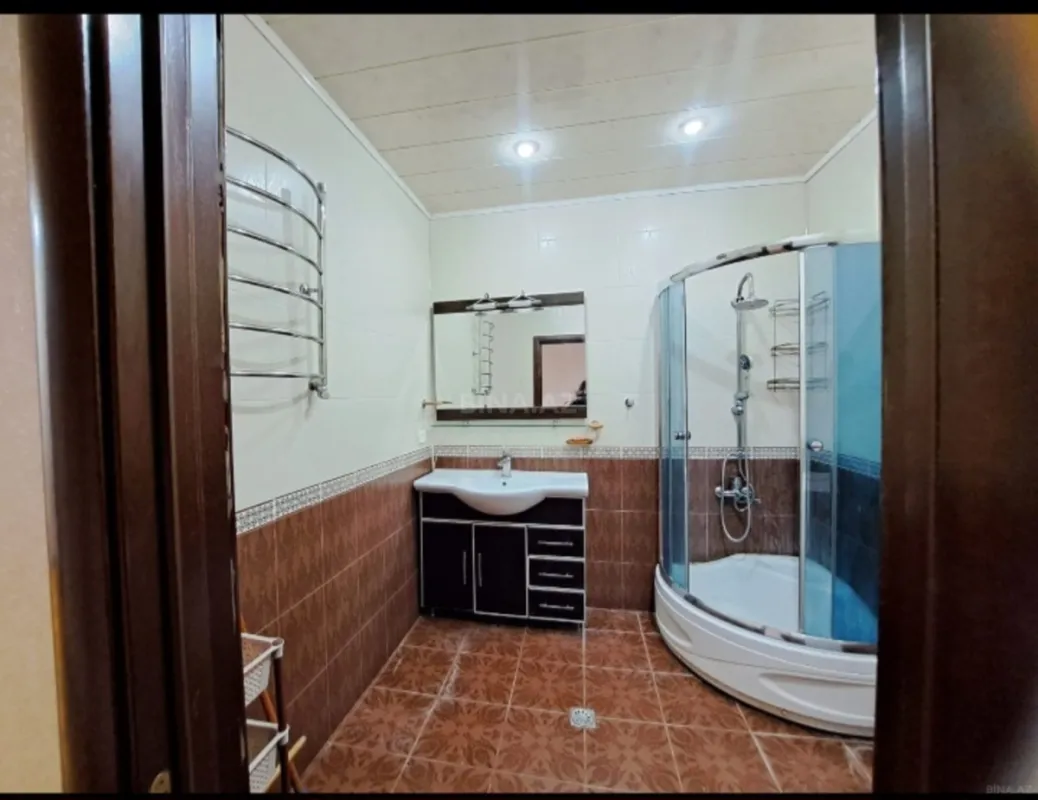 Kirayə verilir 1 otaqlı mənzil 60 m²