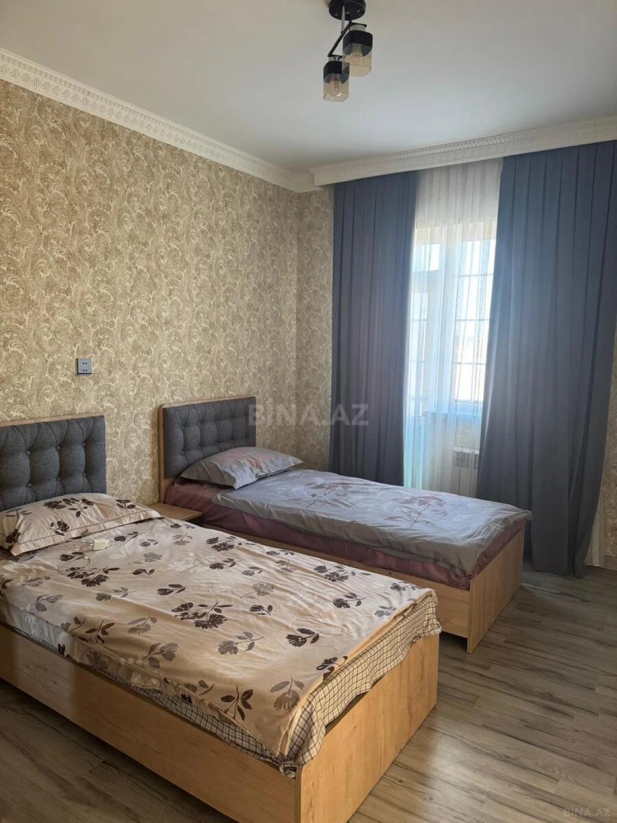 Satılır 5 otaqlı həyət evi 200 m²