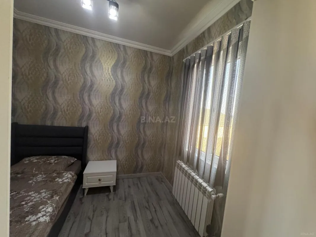 Satılır 5 otaqlı həyət evi 200 m²