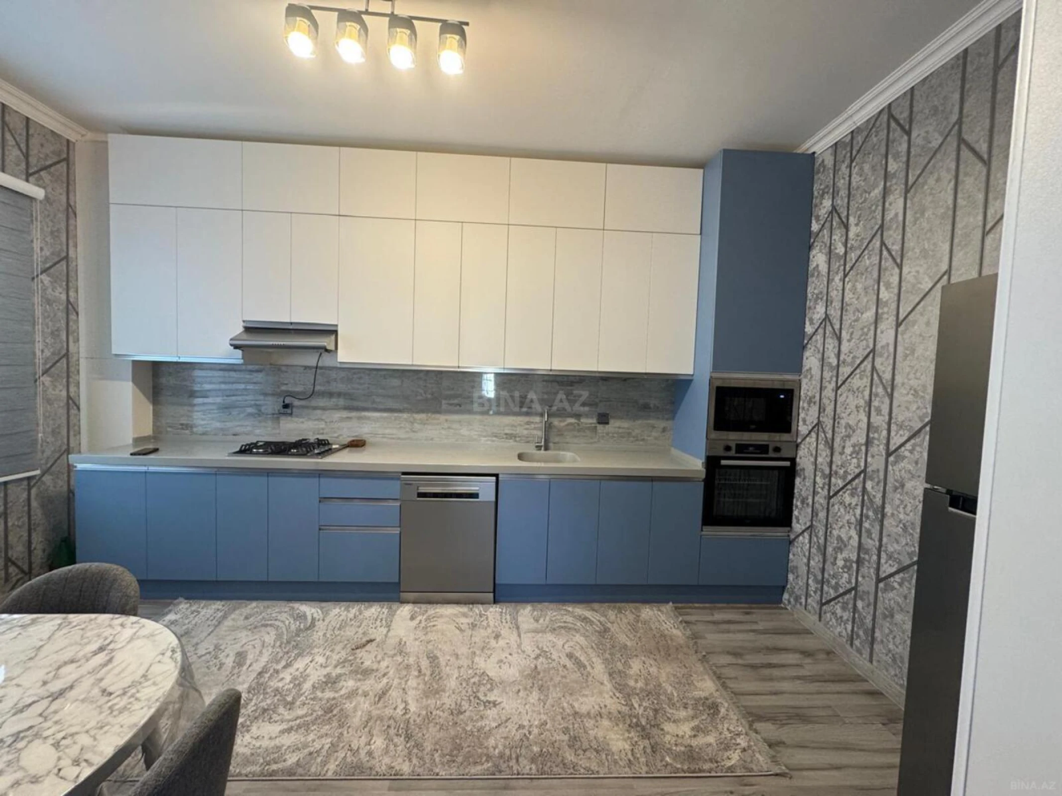 Satılır 5 otaqlı həyət evi 200 m²