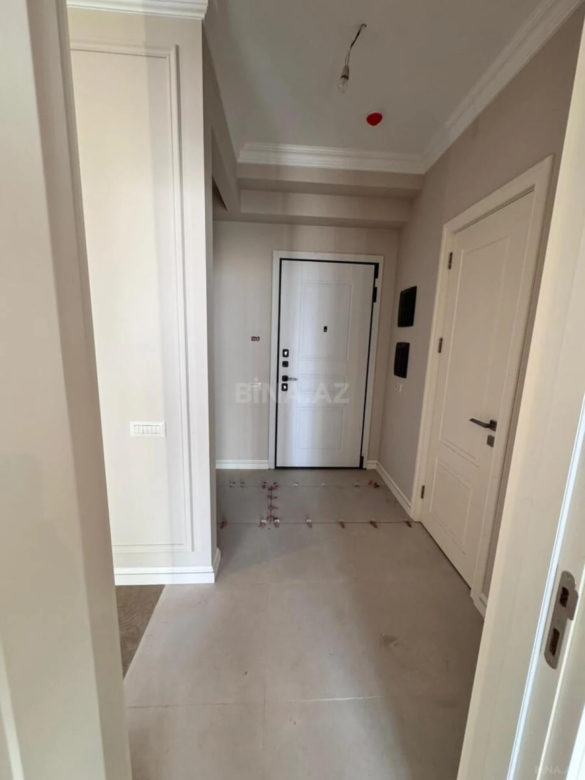 Satılır 2 otaqlı mənzil 58 m²