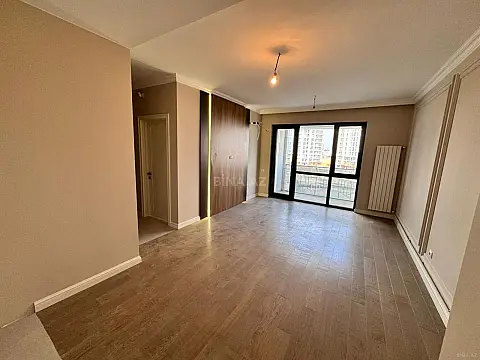 Satılır 2 otaqlı mənzil 58 m²