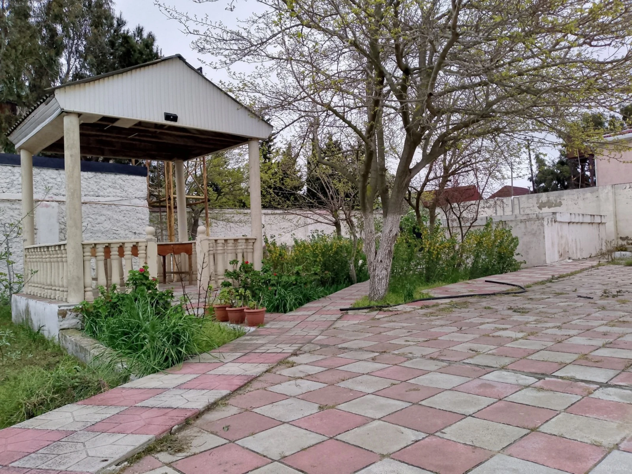 Satılır 4 otaqlı həyət evi 90 m²
