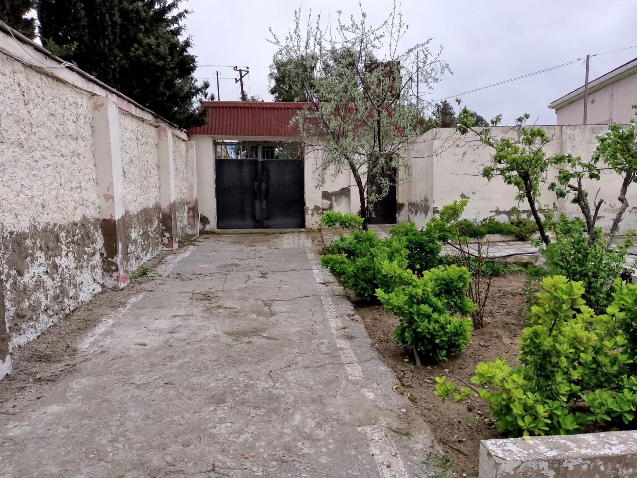 Satılır 4 otaqlı həyət evi 90 m²