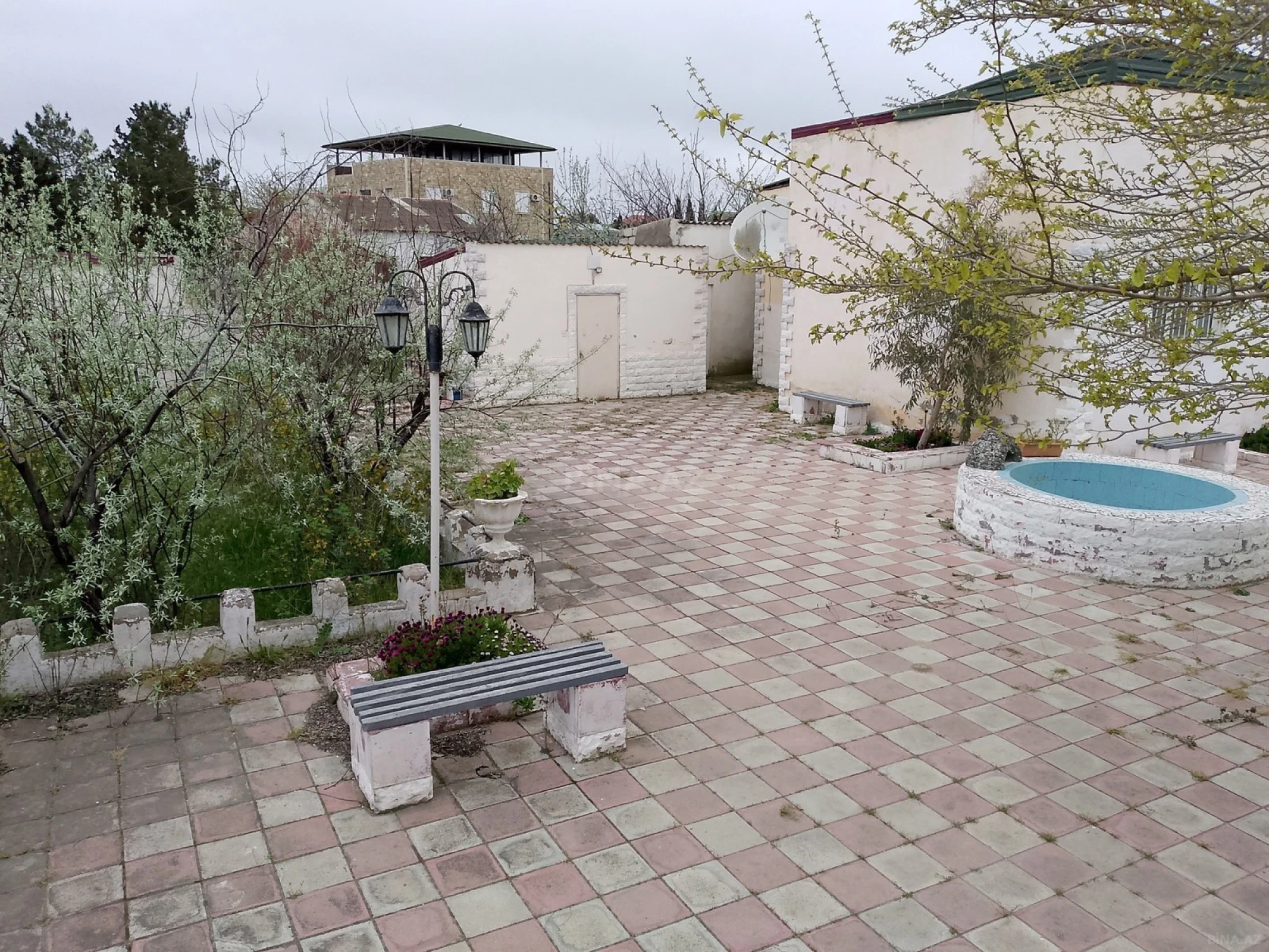 Satılır 4 otaqlı həyət evi 90 m²