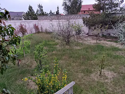 Satılır 4 otaqlı həyət evi 90 m²