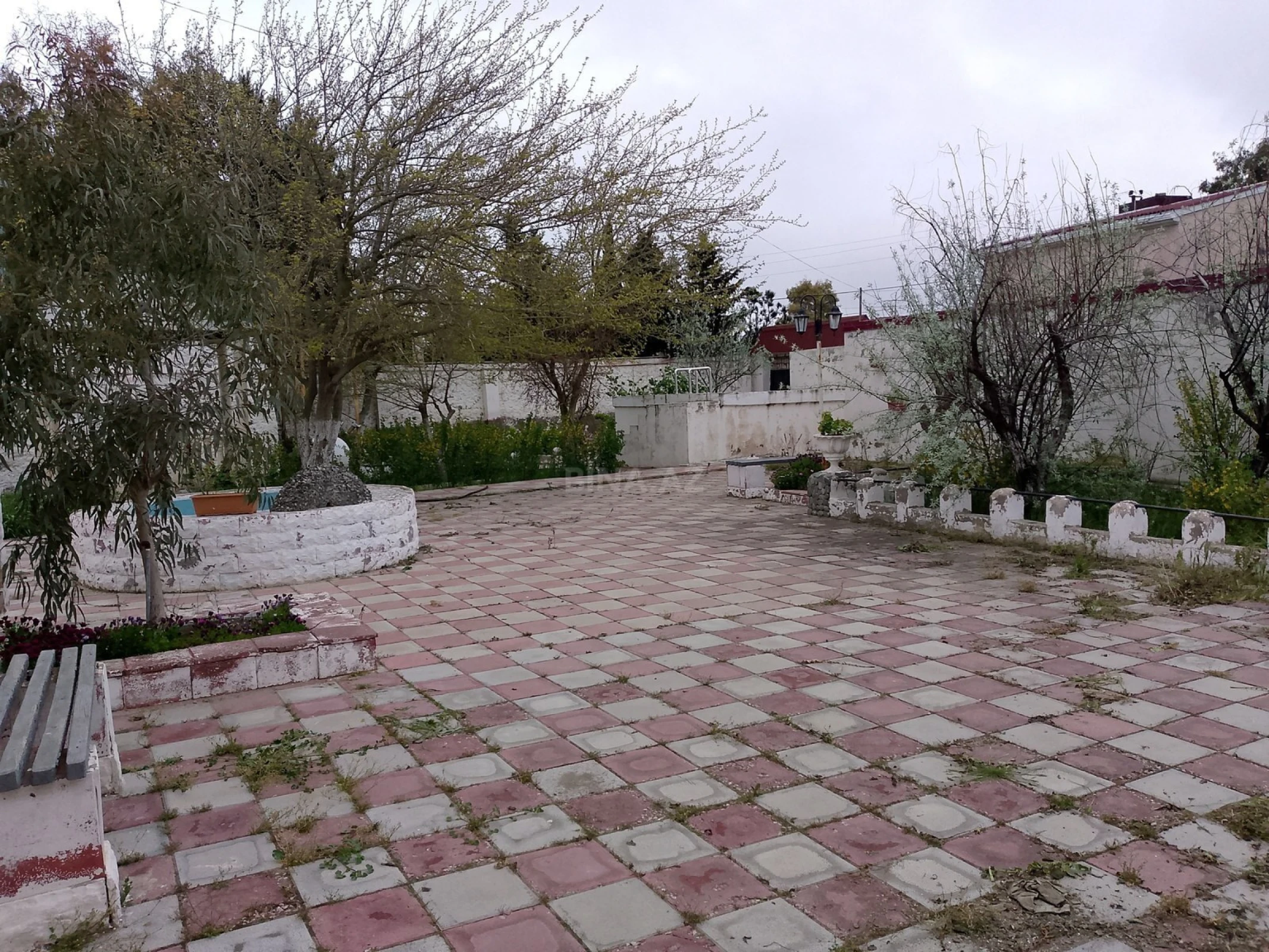 Satılır 4 otaqlı həyət evi 90 m²