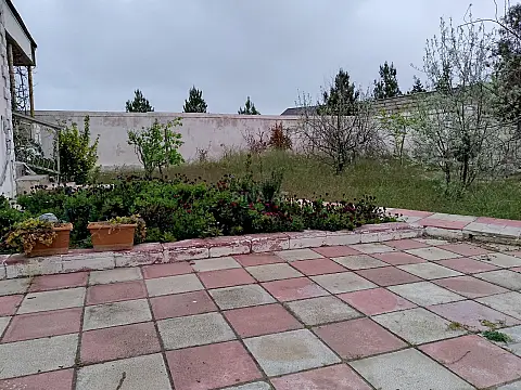 Satılır 4 otaqlı həyət evi 90 m²