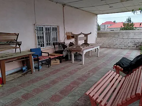 Satılır 4 otaqlı həyət evi 90 m²