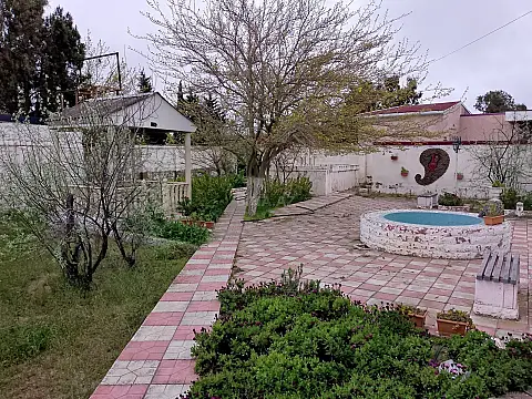 Satılır 4 otaqlı həyət evi 90 m²