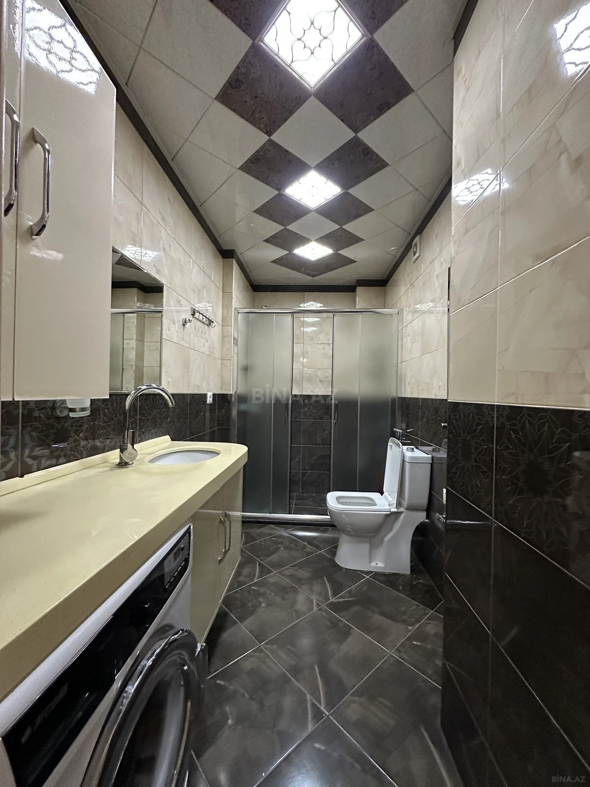 Satılır 3 otaqlı mənzil 63 m²