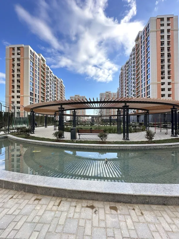 Satılır 2 otaqlı mənzil 72.6 m²