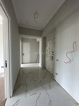 Satılır 2 otaqlı mənzil 72.6 m²
