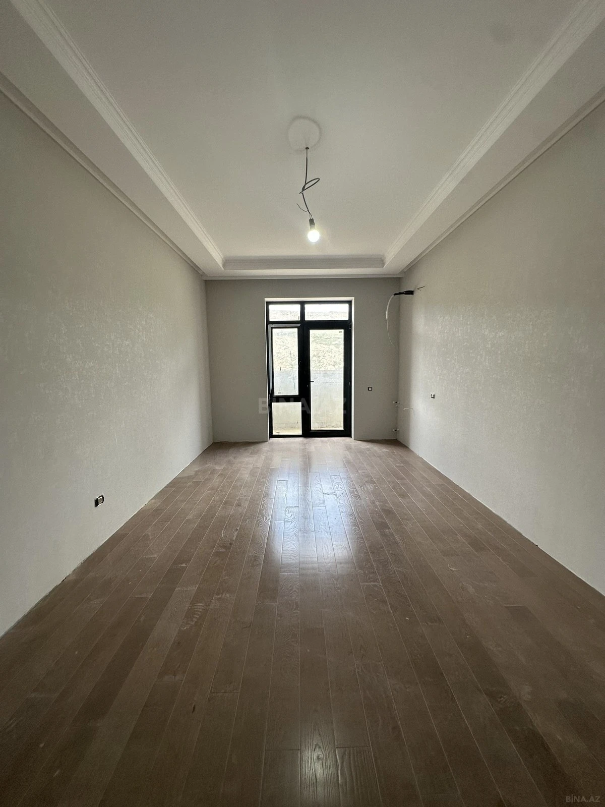 Satılır 2 otaqlı mənzil 72.6 m²