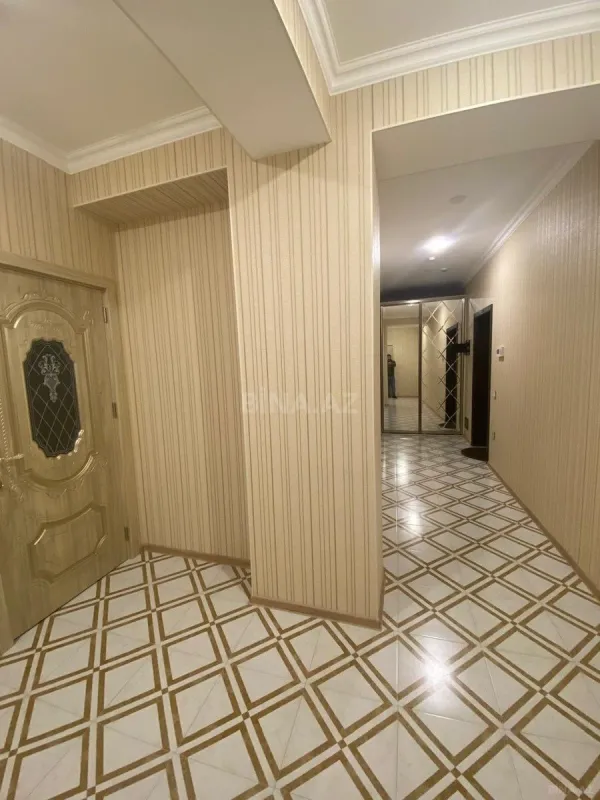 Kirayə verilir 2 otaqlı mənzil 98 m²
