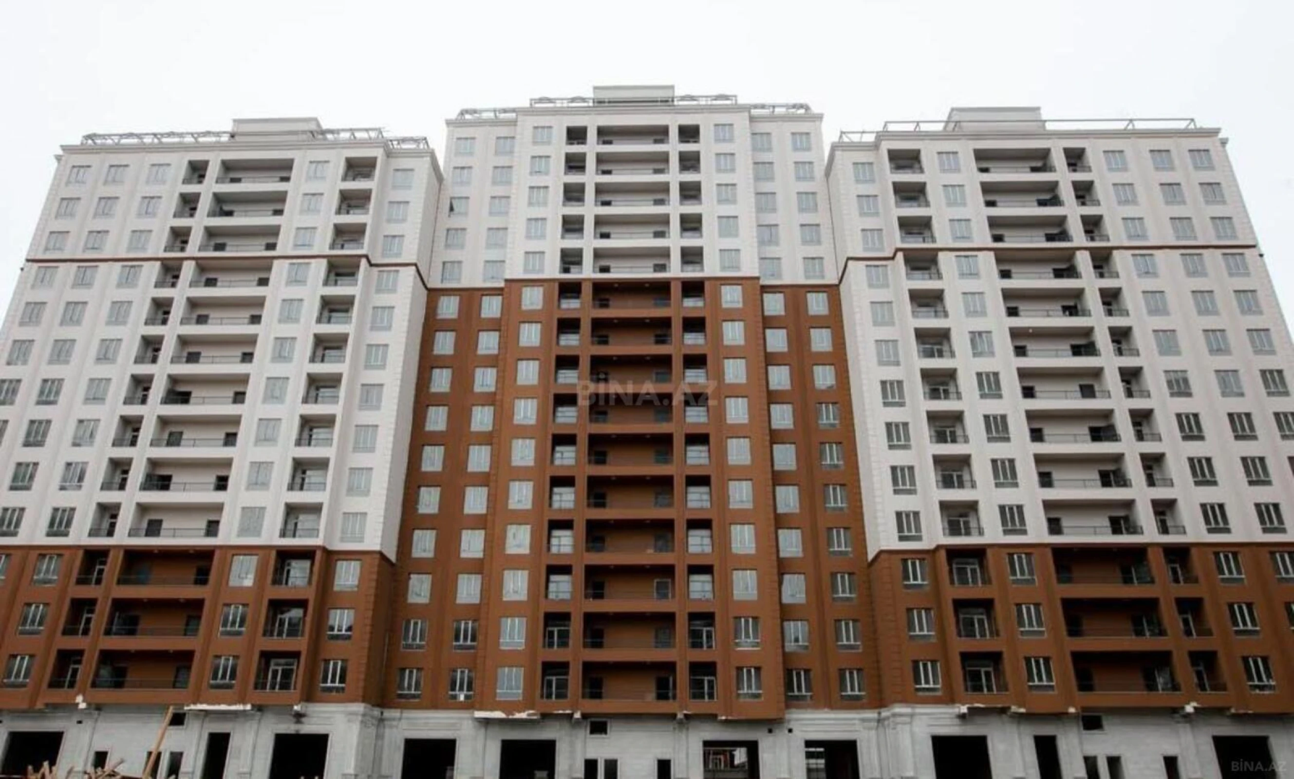 Satılır 3 otaqlı mənzil 87.6 m²