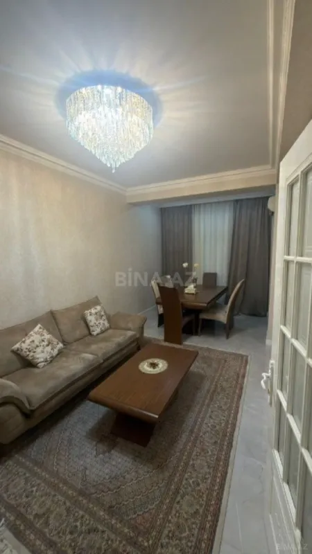 Satılır 2 otaqlı mənzil 80 m²