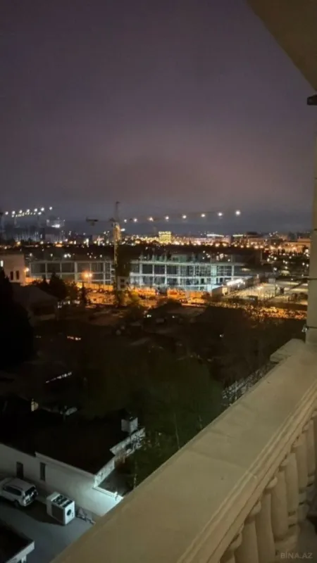 Satılır 2 otaqlı mənzil 80 m²