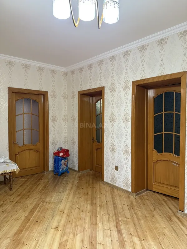 Satılır 5 otaqlı həyət evi 150 m²