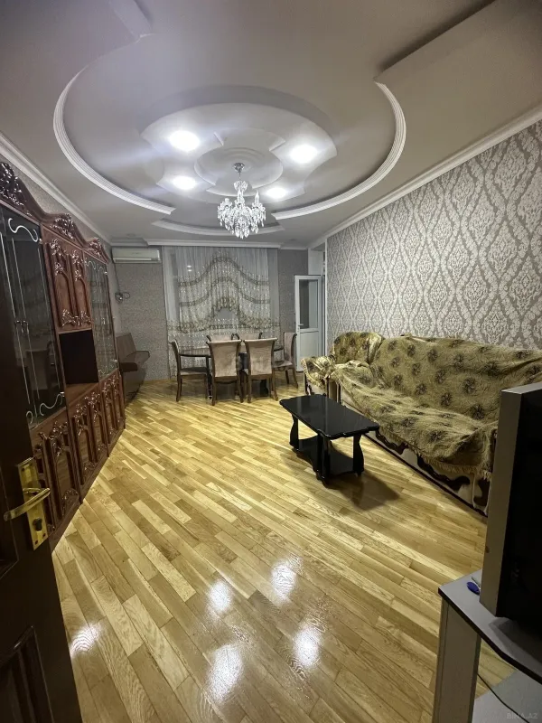 Kirayə verilir 2 otaqlı mənzil 88 m²