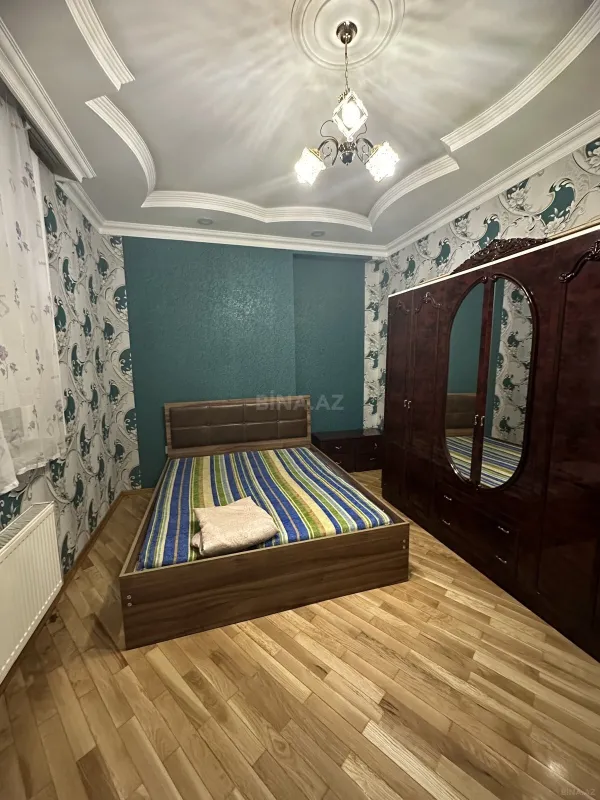 Kirayə verilir 2 otaqlı mənzil 88 m²