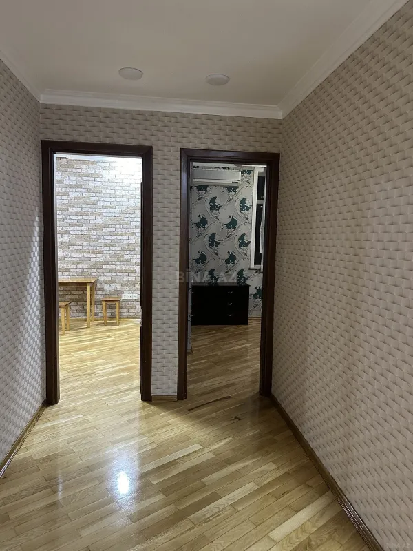 Kirayə verilir 2 otaqlı mənzil 88 m²