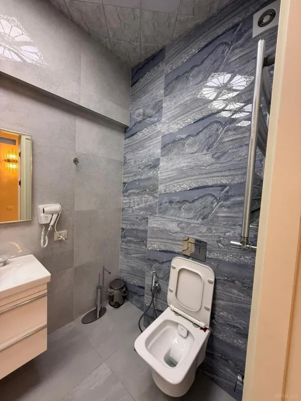 Kirayə verilir 2 otaqlı mənzil 100 m²