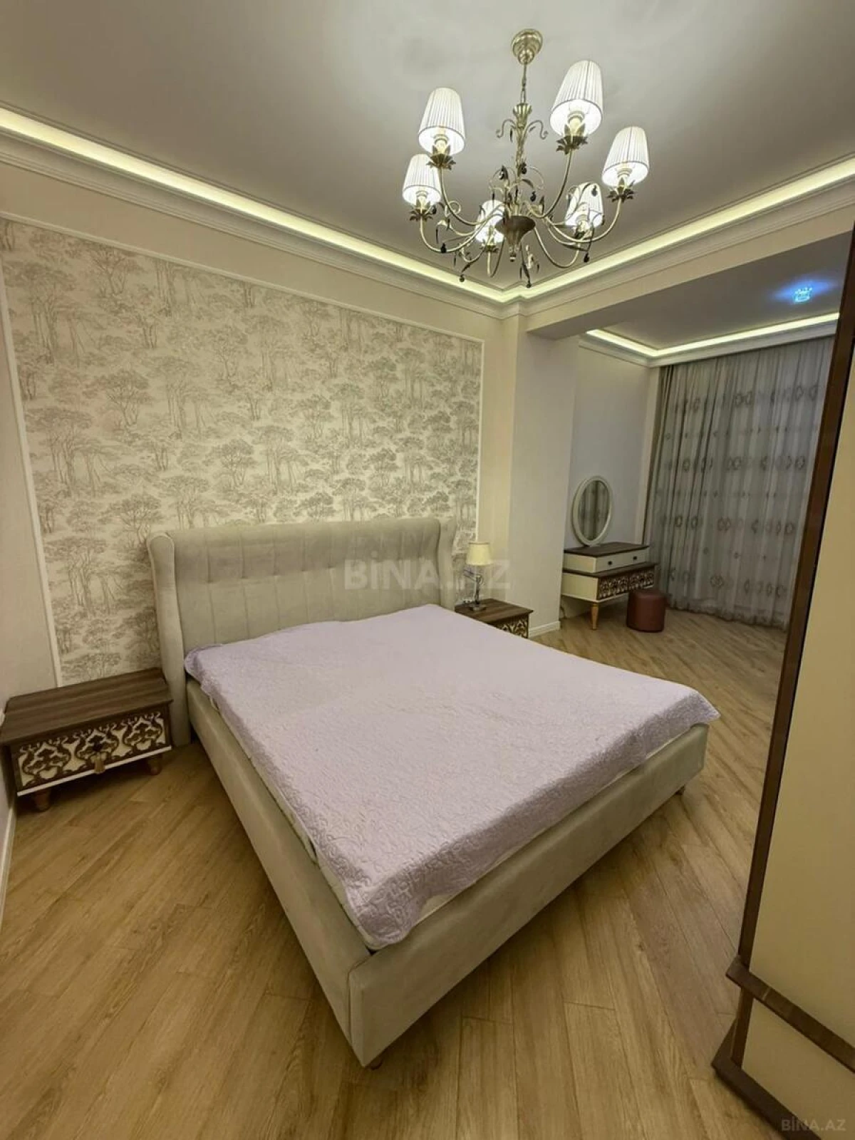 Kirayə verilir 2 otaqlı mənzil 100 m²