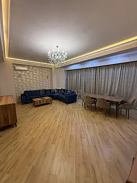 Kirayə verilir 2 otaqlı mənzil 100 m²