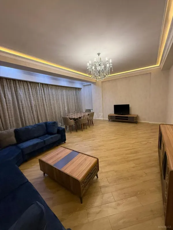 Kirayə verilir 2 otaqlı mənzil 100 m²