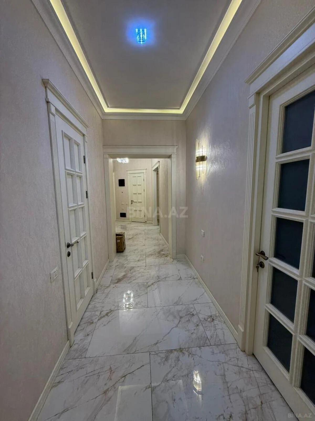 Kirayə verilir 2 otaqlı mənzil 100 m²