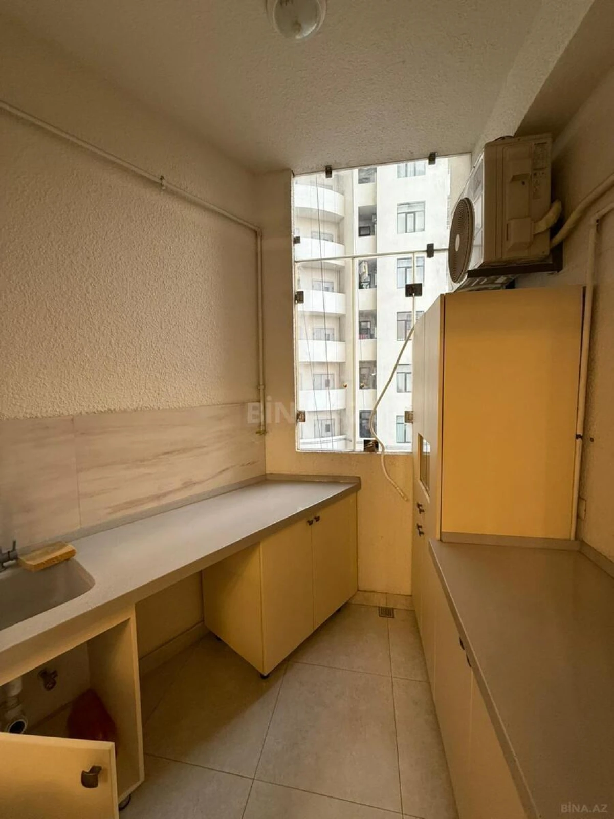 Kirayə verilir 2 otaqlı mənzil 100 m²