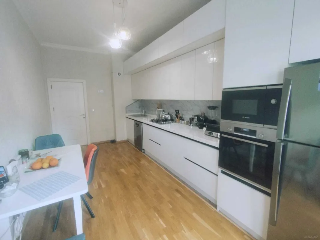 Satılır 3 otaqlı mənzil 105 m²