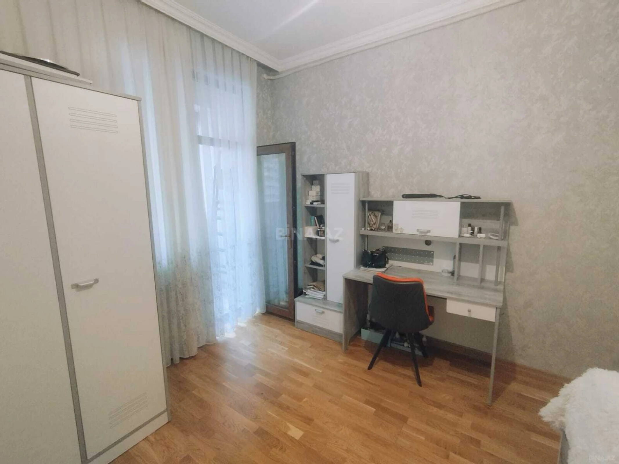 Satılır 3 otaqlı mənzil 105 m²