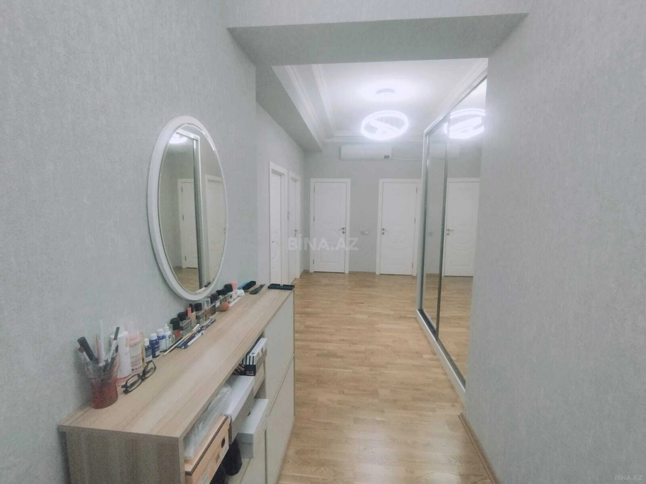 Satılır 3 otaqlı mənzil 105 m²