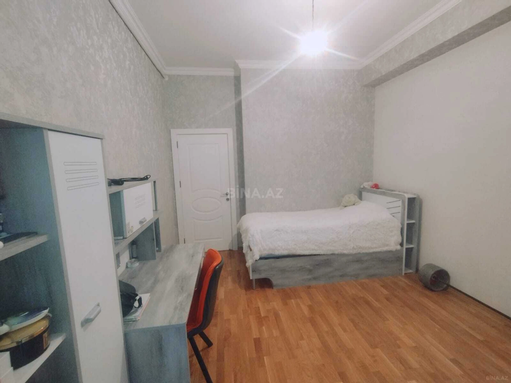 Satılır 3 otaqlı mənzil 105 m²