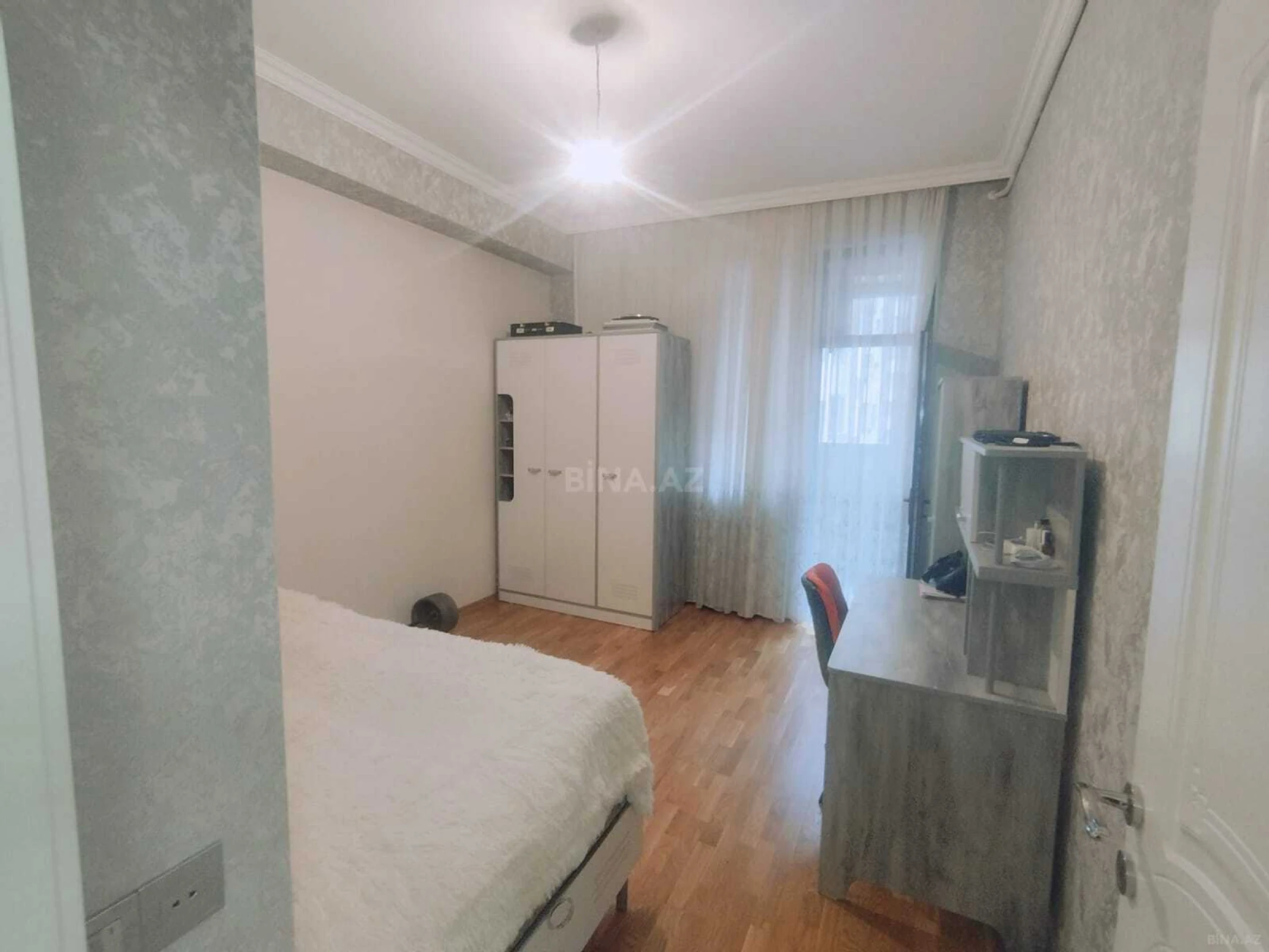 Satılır 3 otaqlı mənzil 105 m²