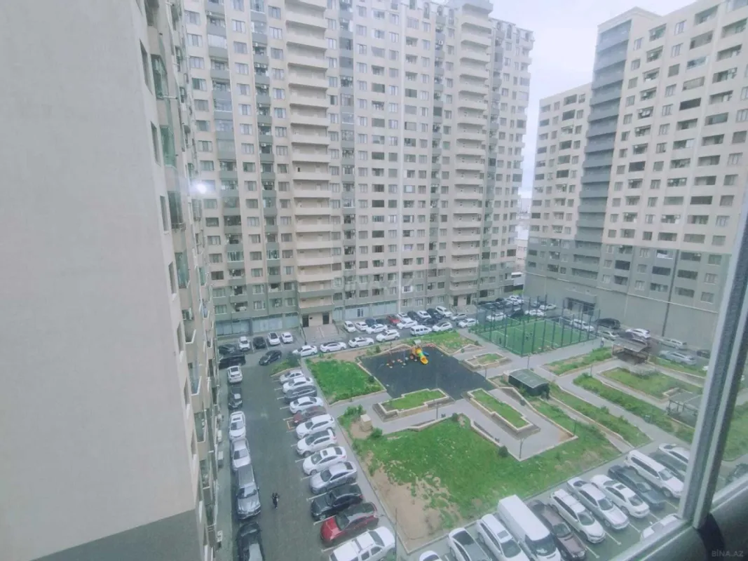 Satılır 3 otaqlı mənzil 105 m²