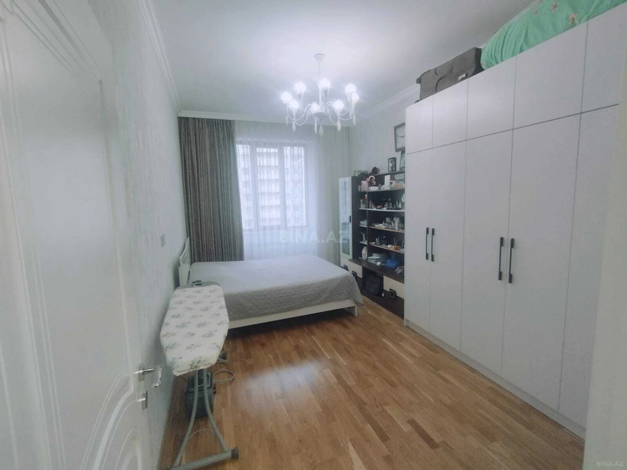 Satılır 3 otaqlı mənzil 105 m²